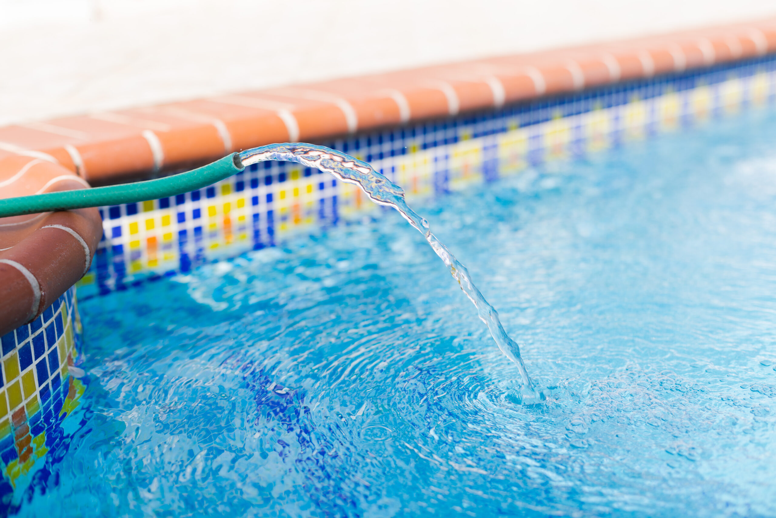 replissage piscine eau de puit