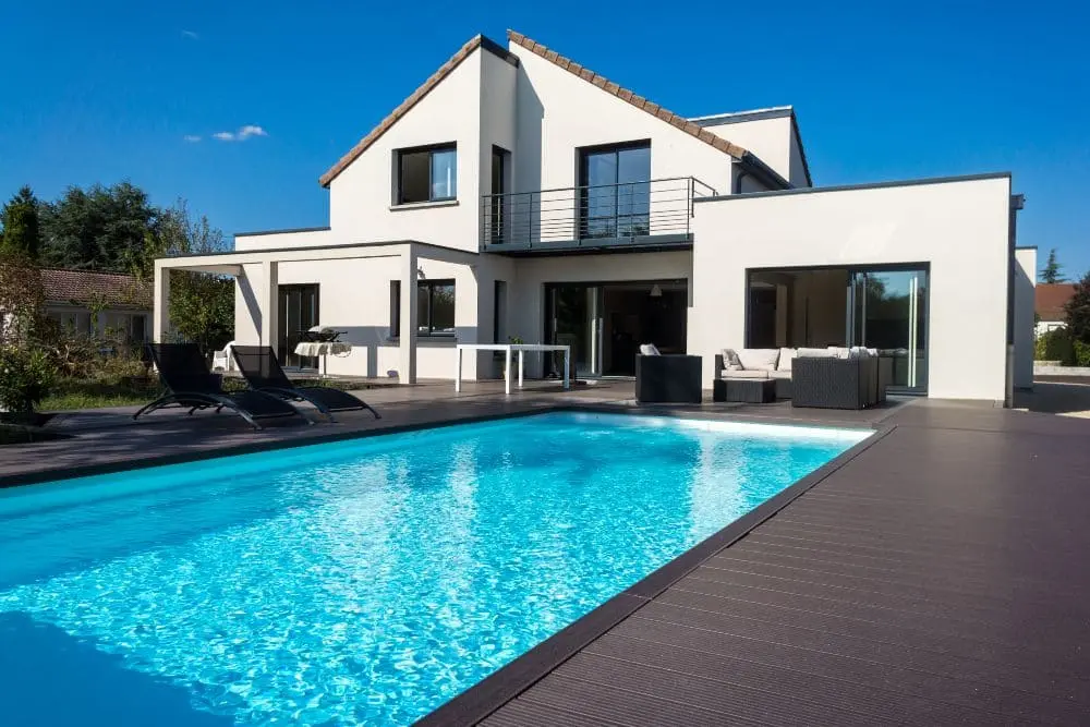 Installation et entretien de votre piscine sur l'Île de Ré.